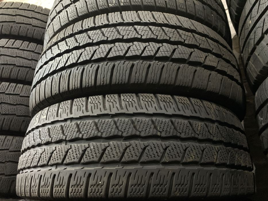 Комплект шин б/у зима 235/65-16с Continental Wanco Winter