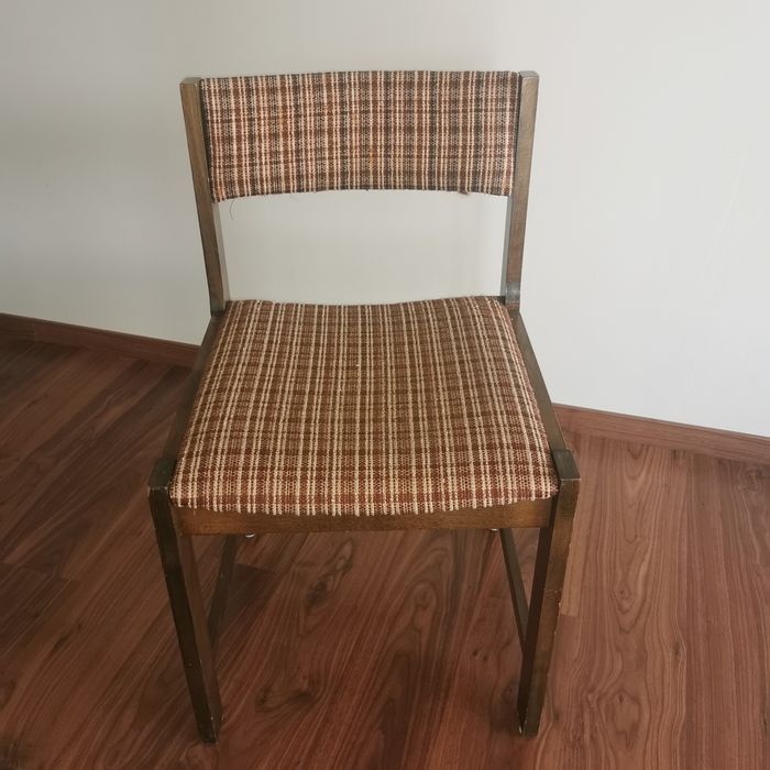 Sprzedam krzesło PRL