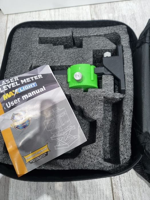 MaxLight Poziomica laserowa 360 laser krzyżowy samopoziomujący zielony