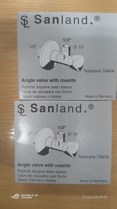 Bateria umywalkowa bezdotykowa Deante BQR F29V + zawory