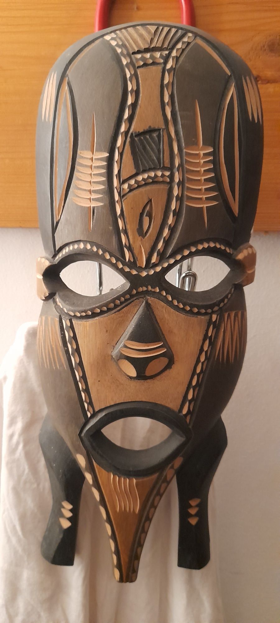 Lote de 18 Máscaras africanas