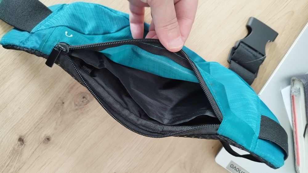 Поясна сумка для бігу