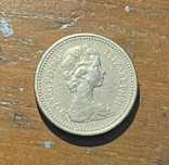 Moeda Rainha Elizabeth II - One Pound 1983