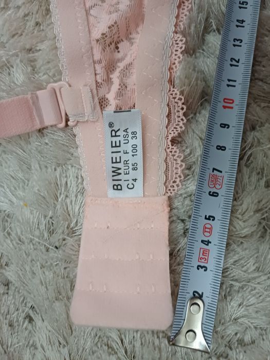 Бюстгальтер новий р.38/85С