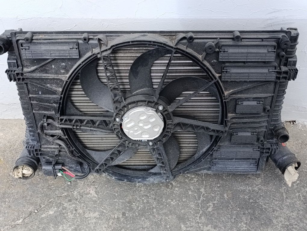 Chłodnice Audi A3 2.0 TFSI 8V 2015r kpl wentylator intercooler