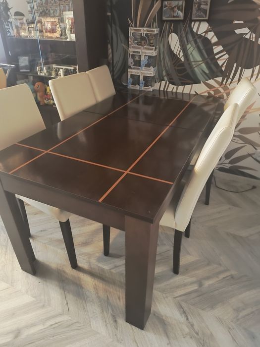 Zestaw mebli salonowych.