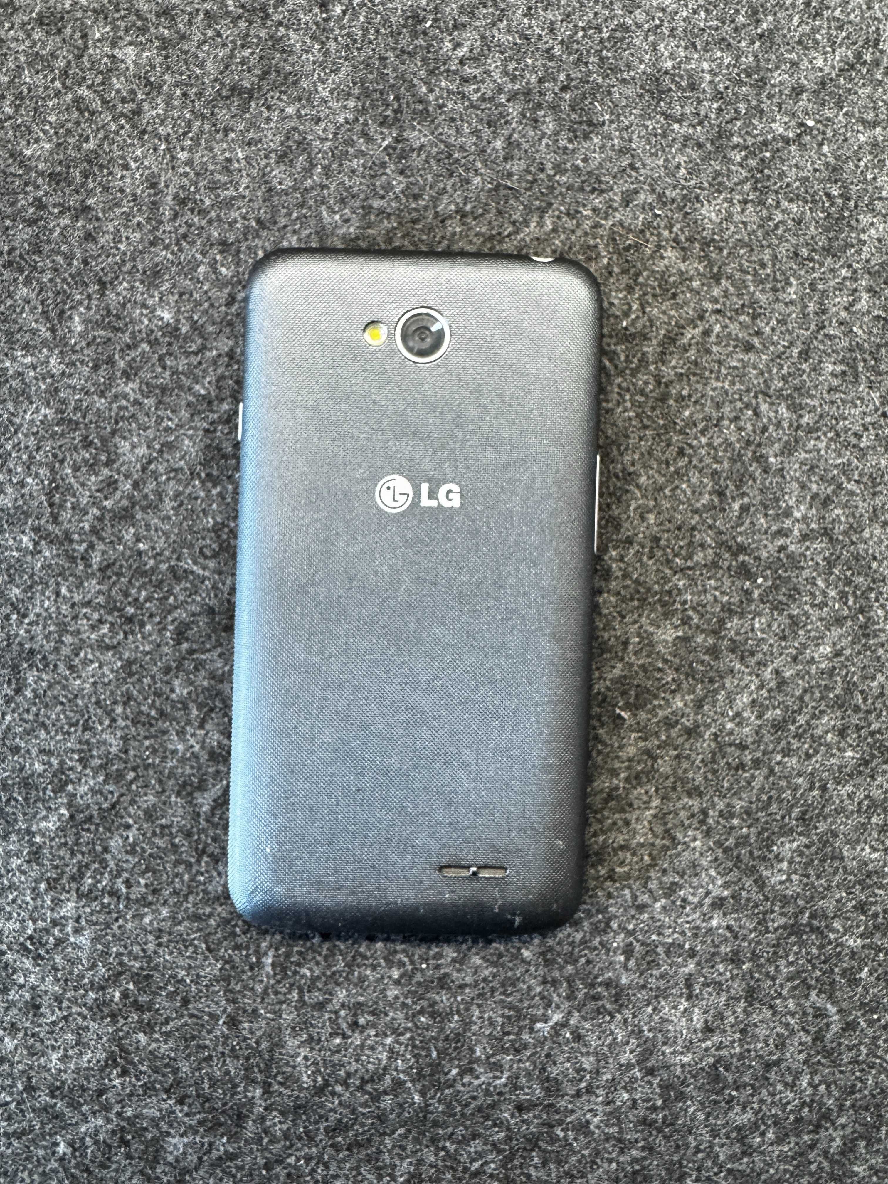 Atrapa telefonu LG L65