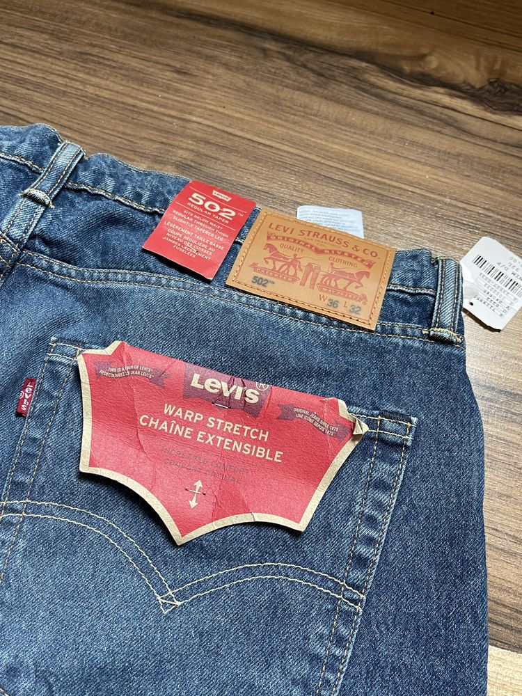 Продам нові шорти levis