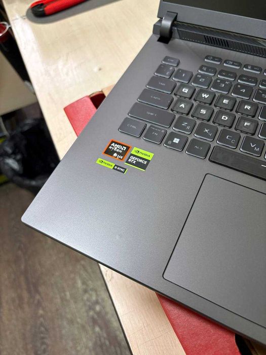 ASUS Strix G16 AMD Ryzen 9/16GB/1Tb SSD/RTX 5070 Ti