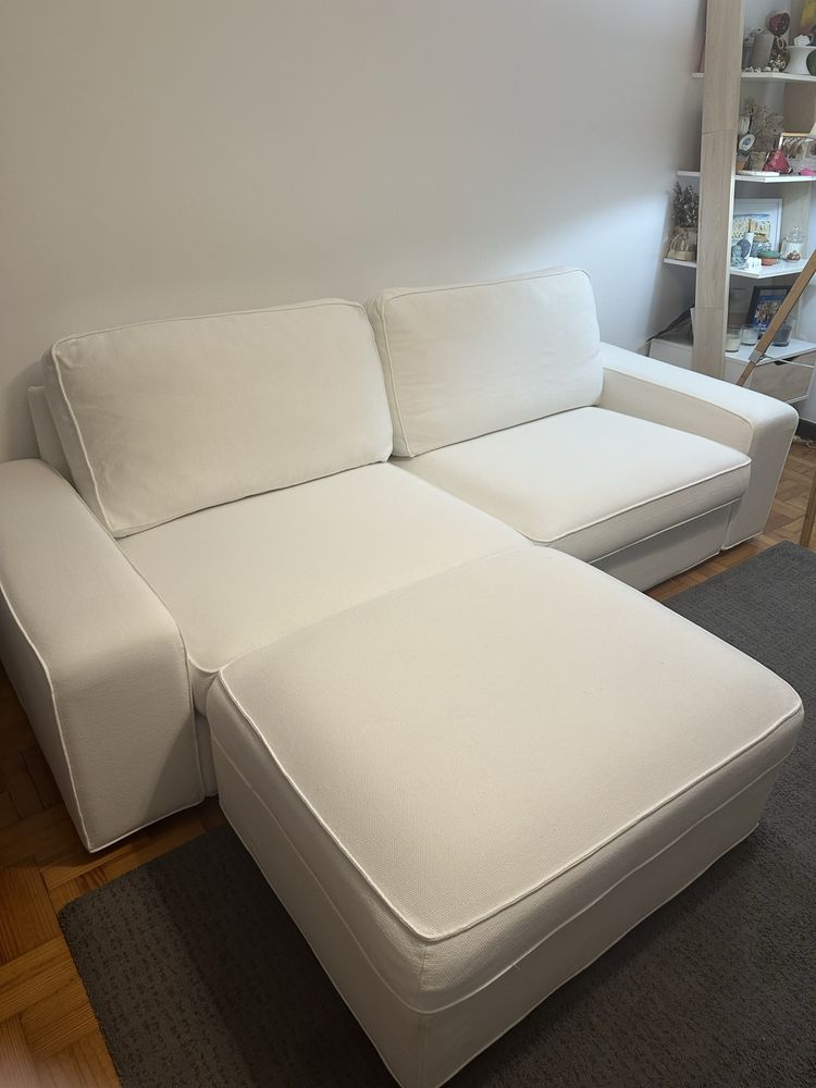 Sofá Kivik - Ikea e pousa pés