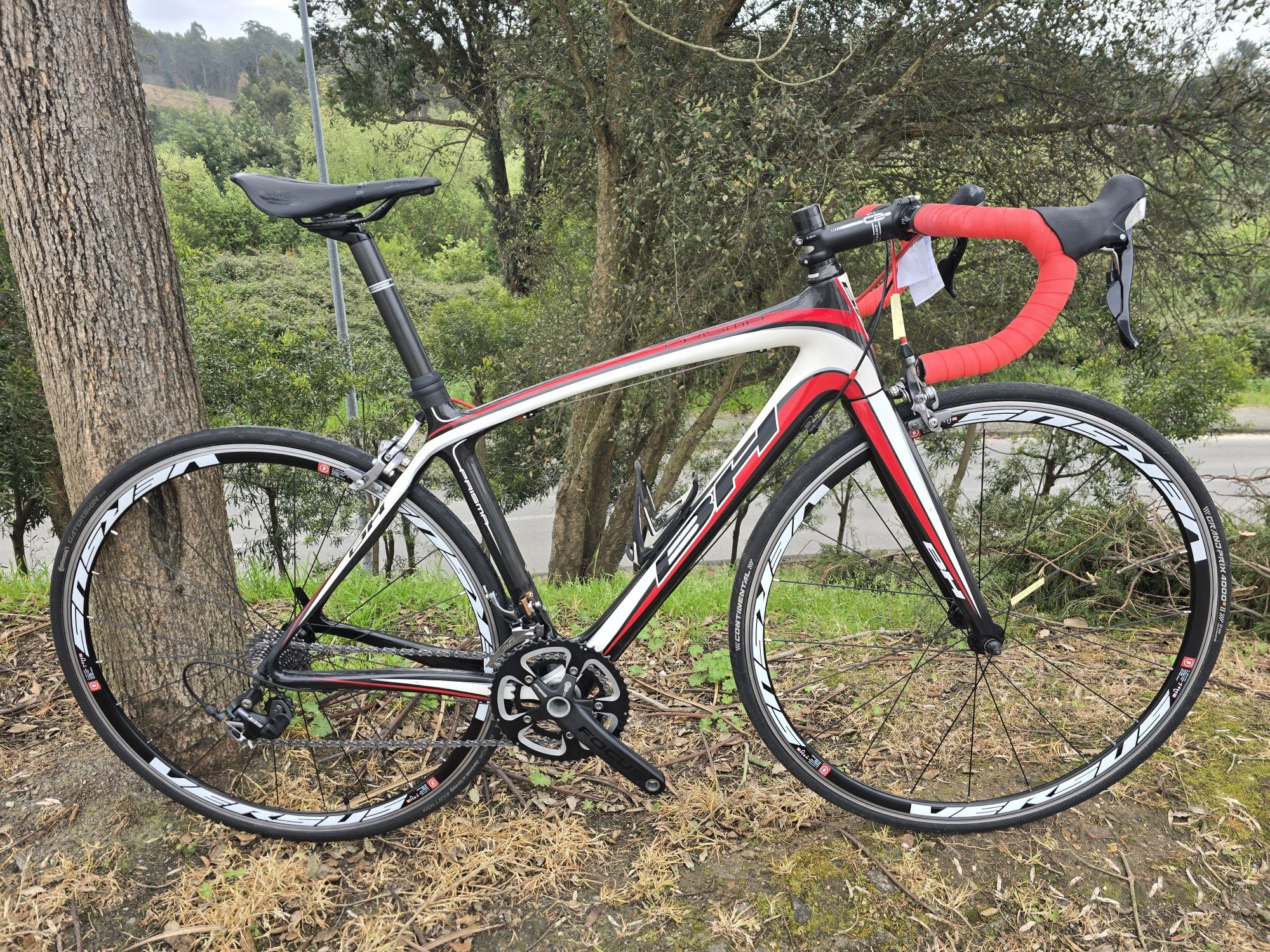 Bh de carbono com 105 como nova