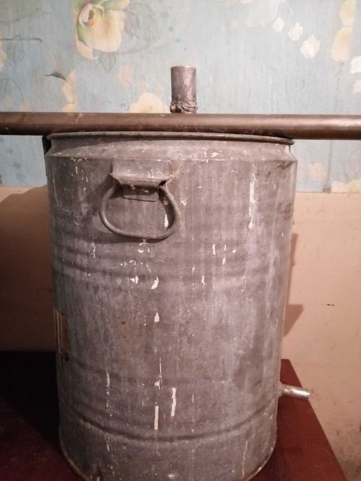 Продам Бак Холодильник