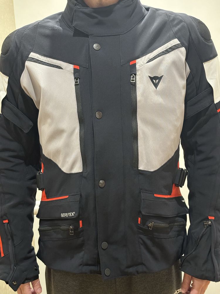 Casaco Dainese Gore-Tex Black/Ebony/Lava red