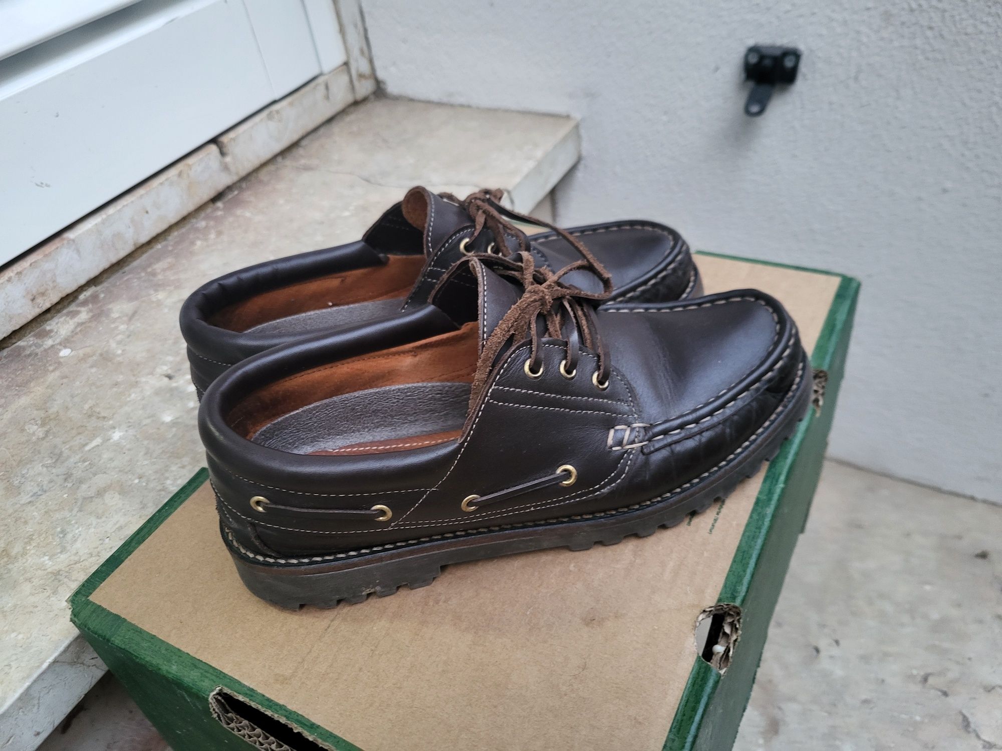 Sapatos de Vela 43 em Pele