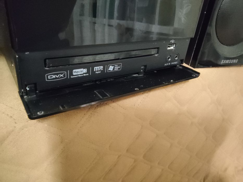 Домашний кинотеатр микро SAMSUNG  (DVD, Mp-3, USB, FM)