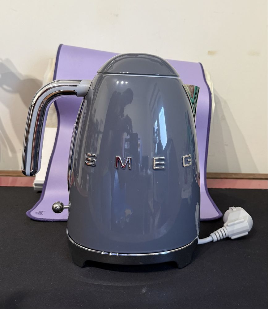 Chaleira Eletrica SMEG 1,7l - Cinza NOVA C/GARANTIA
