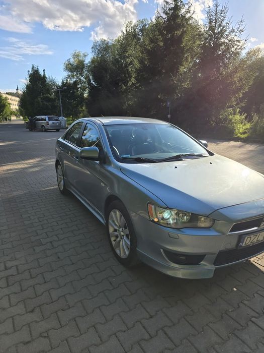 Mitsubishi Lancer