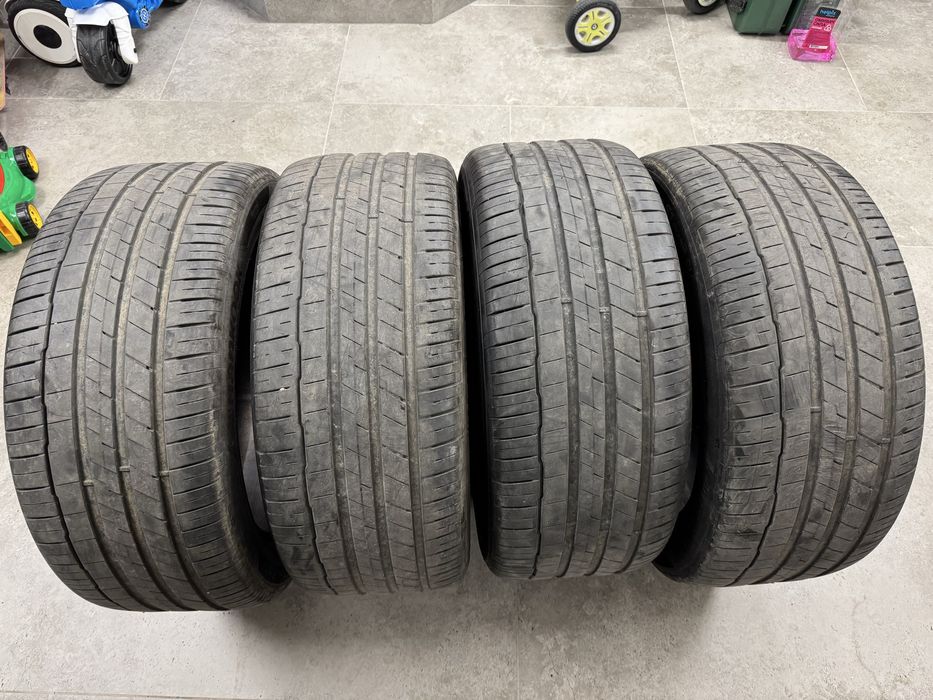 Літня резина 285/45R21 Hankook Ventus S1 evo3 SUV