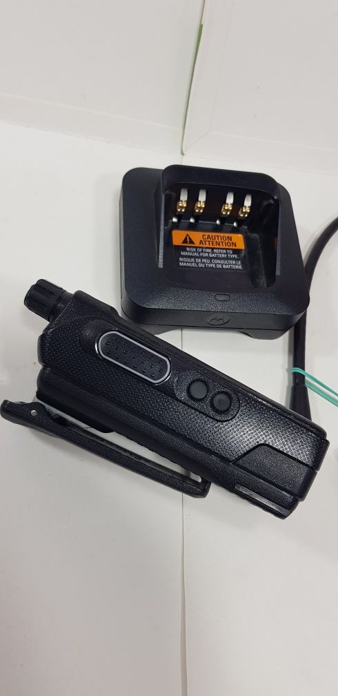 Рація Motorola DP2400e