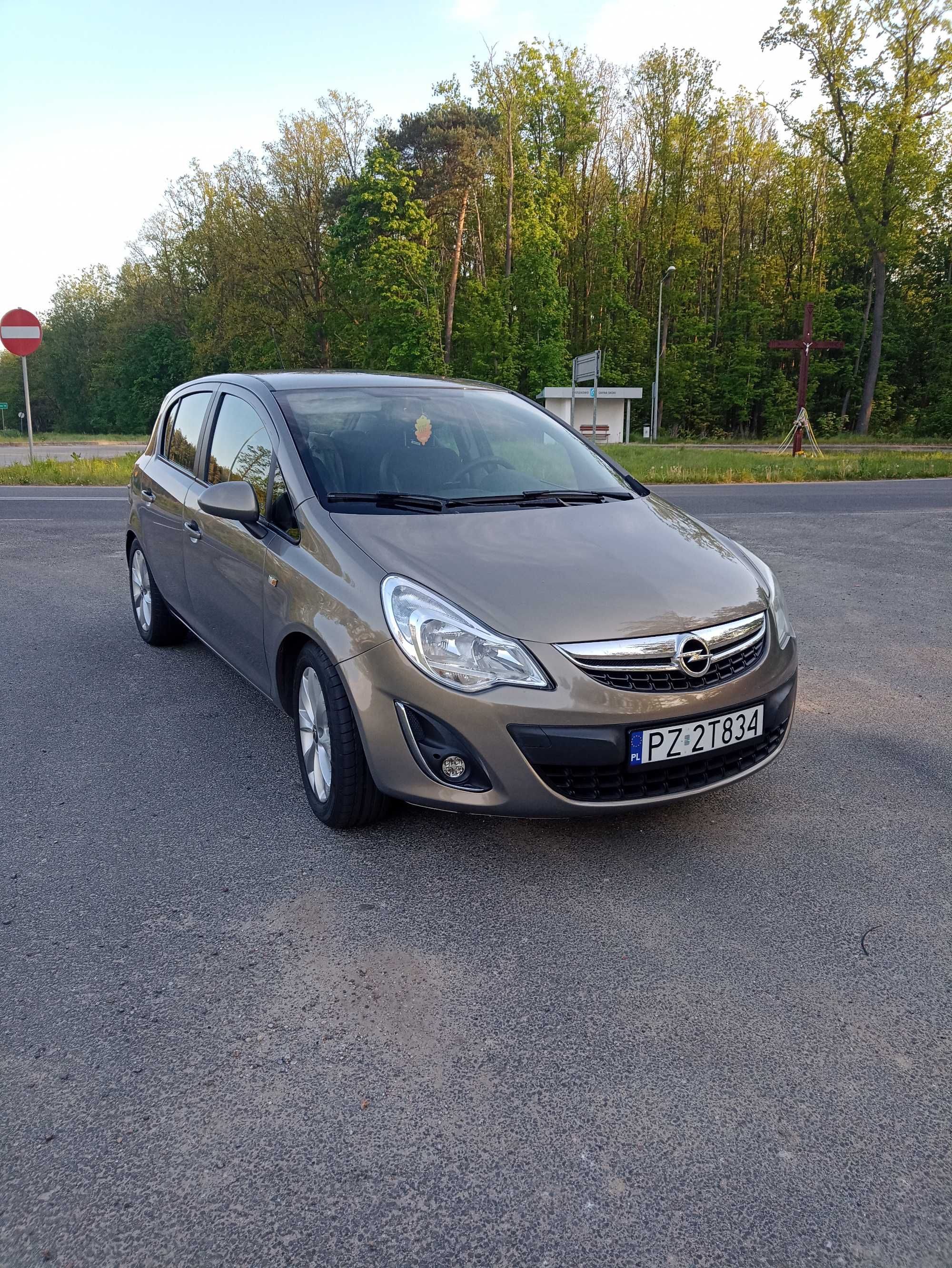 Opel Corsa D 1.4 100KM klima