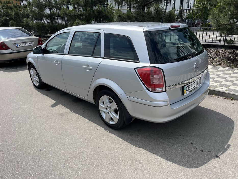 Продам Opel Astra H
