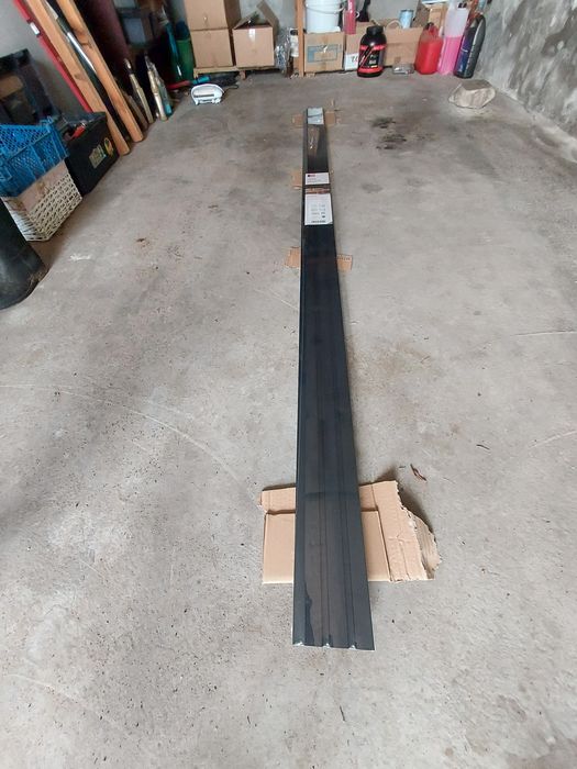 Lamele Linerio czarny mat 2650x122