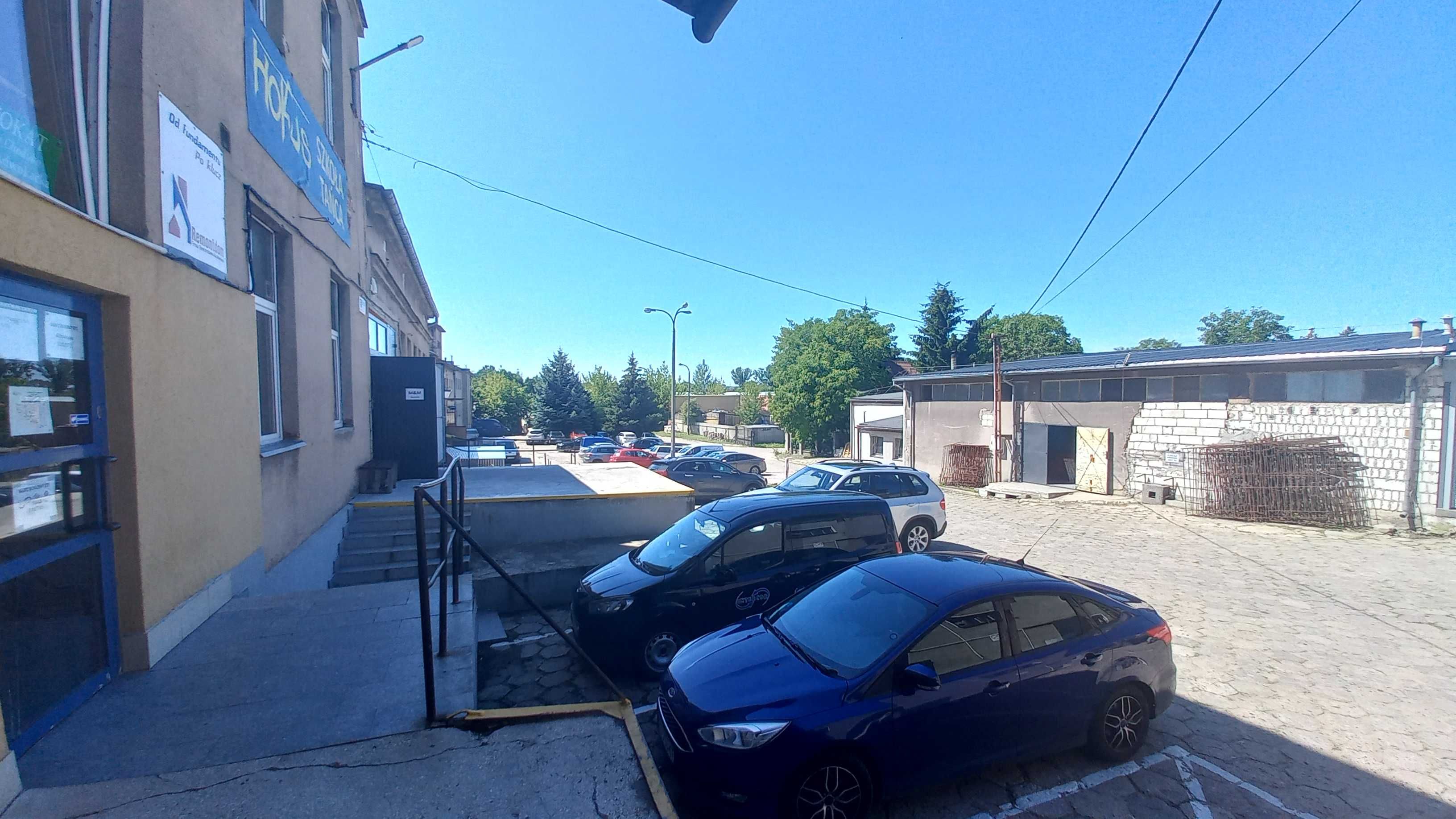 Niedrogi lokal biurowy 67 m2 blisko centrum (os. Młodych)