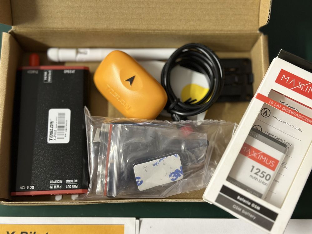 Toslon xPilot GPS, autopilot do lodki zanętowej - nowy