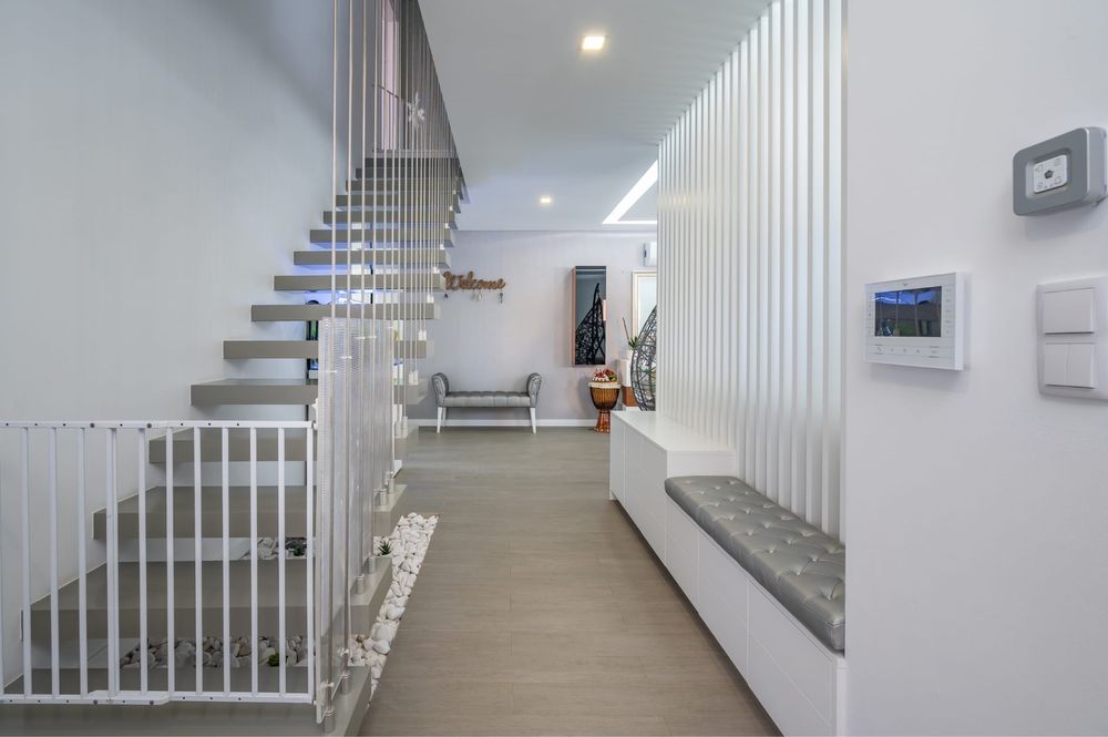 Movel Lacado feito por carpinteiro