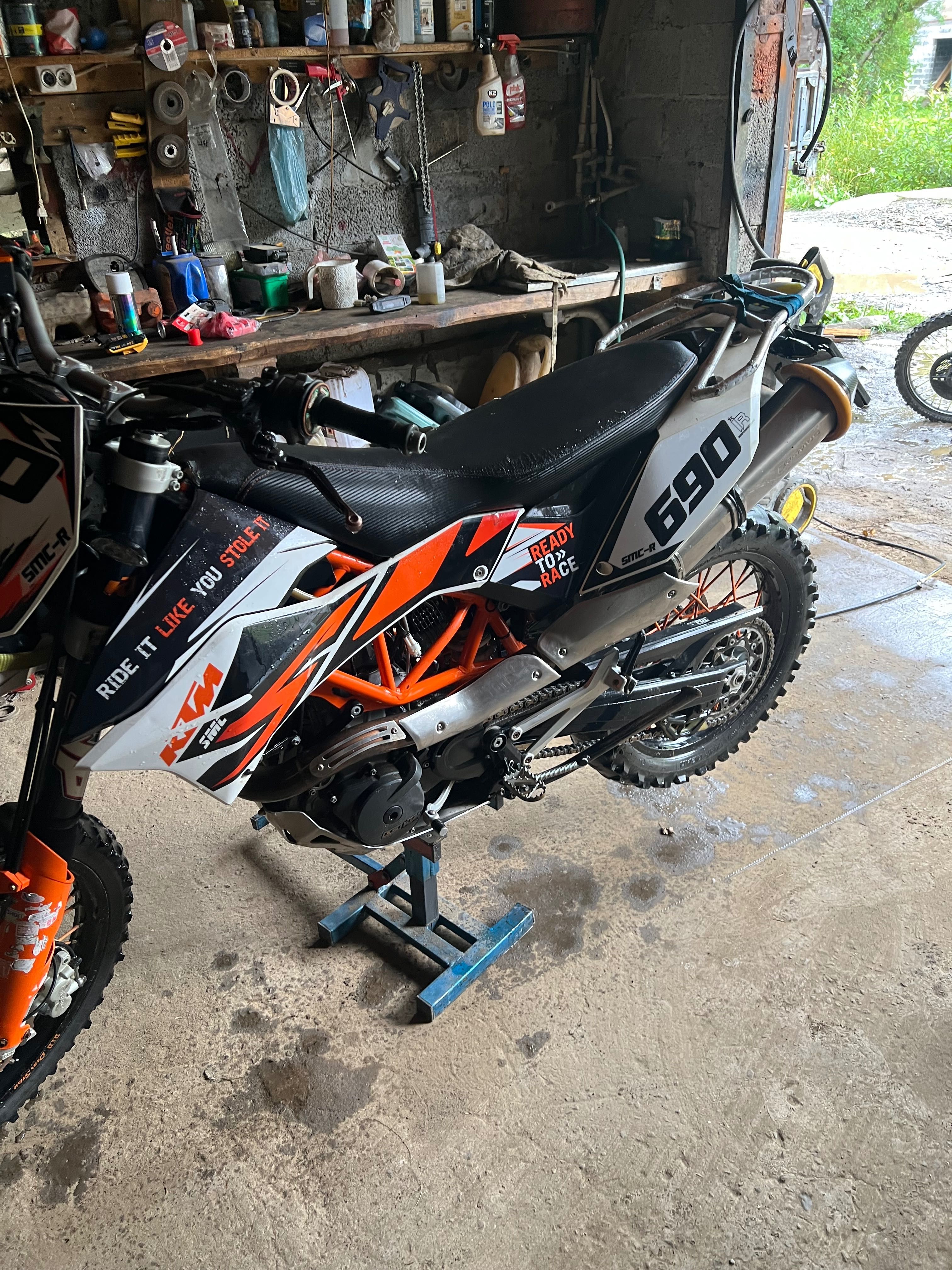 Продам KTM690smc-r