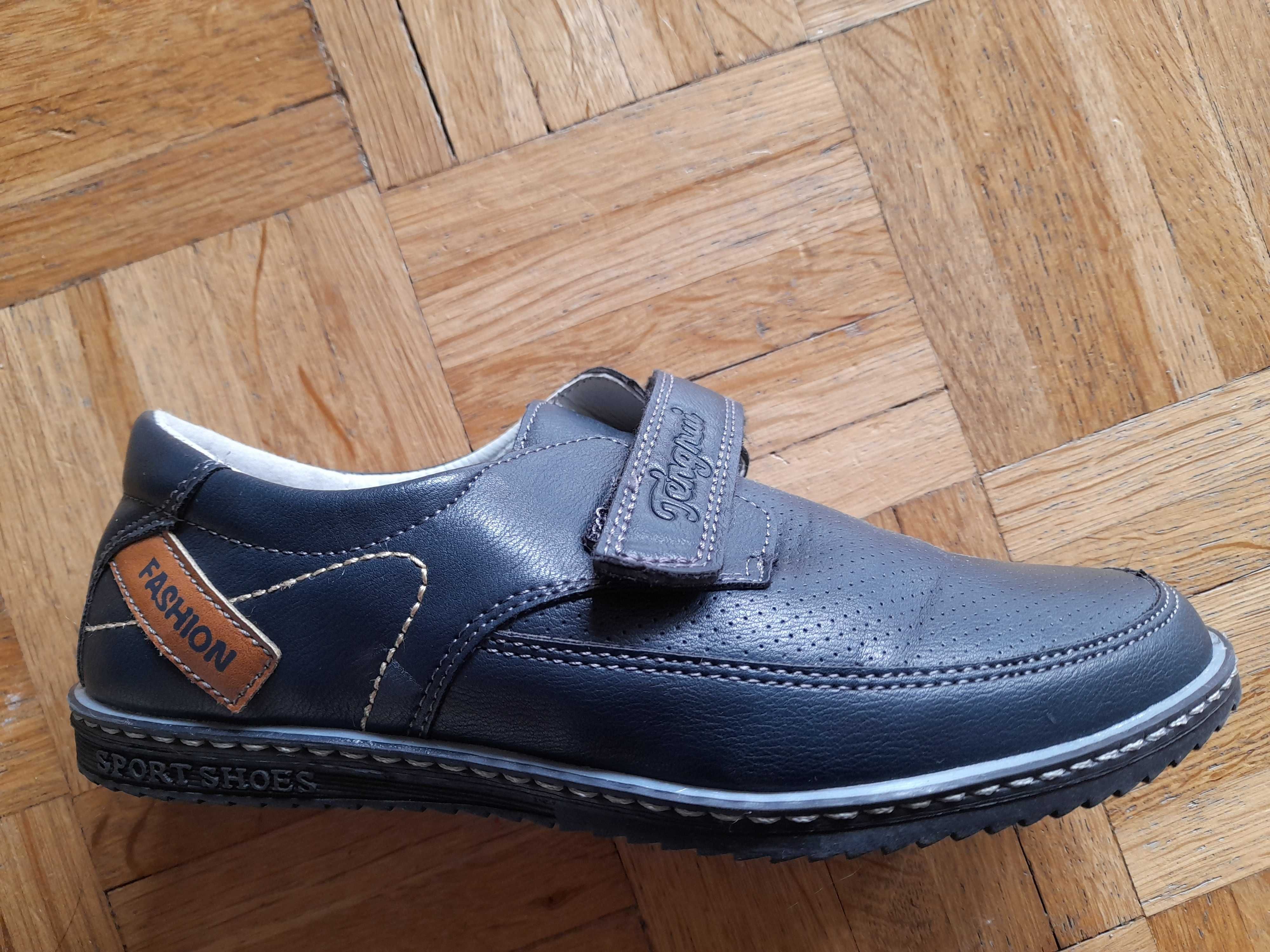 Eleganckie buty do garnituru i na codzień 35