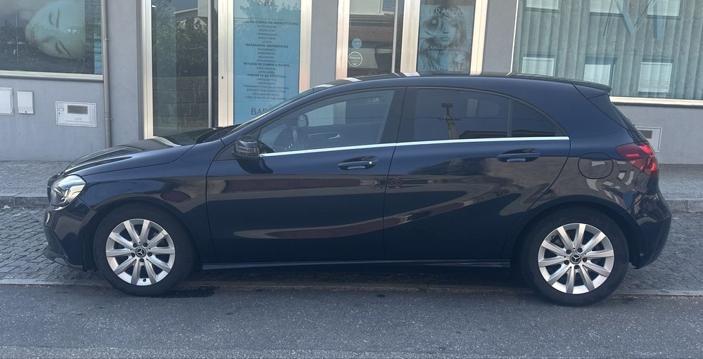Mercedes A 180 1.5 D 110 CV Ano 2018 ( Versao Full Led )