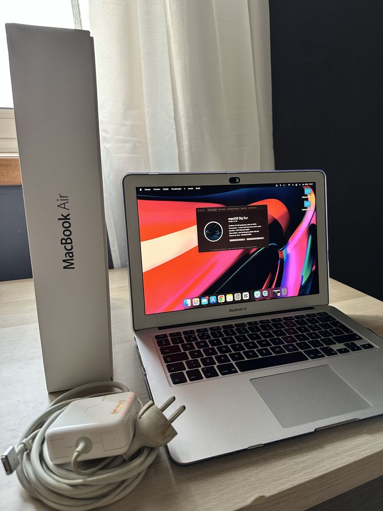 Macbook AIR 2014 13” MUITO NOVO
