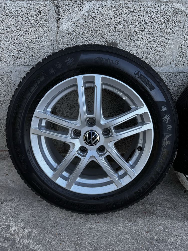 Koła Zimowe R16 5x112 VW Passat Audi Q1 Q2 Seat Koda Opony 205/60/16