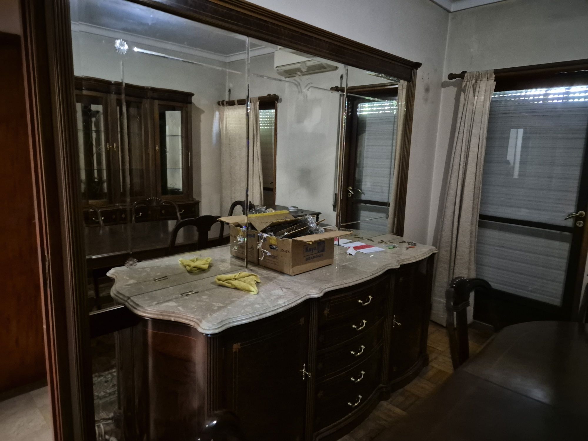 Mobilia sala de jantar raoz de nogueira