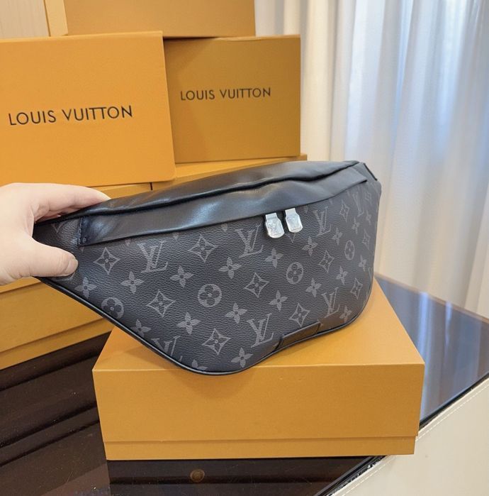 Купить мужскую  сумку бананку louis vuitton чоловіча бананка