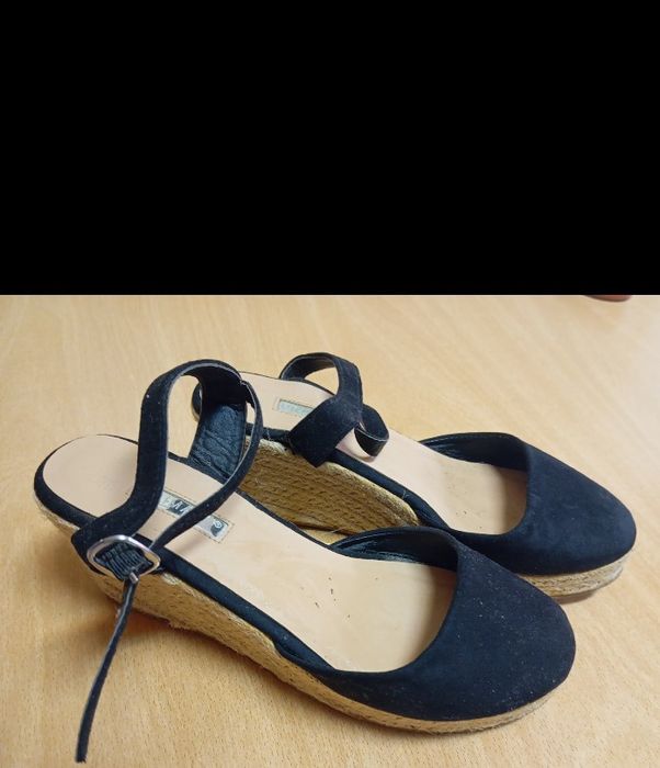 Alpercatas pretas