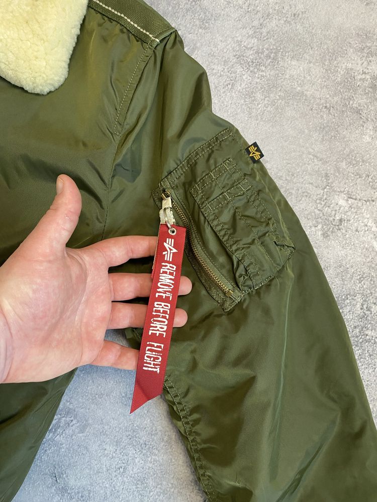 Бомбер Alpha Industries