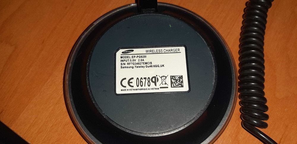 Бездротовий зарядний пристрій Samsung EP-PG920I + USB кабель