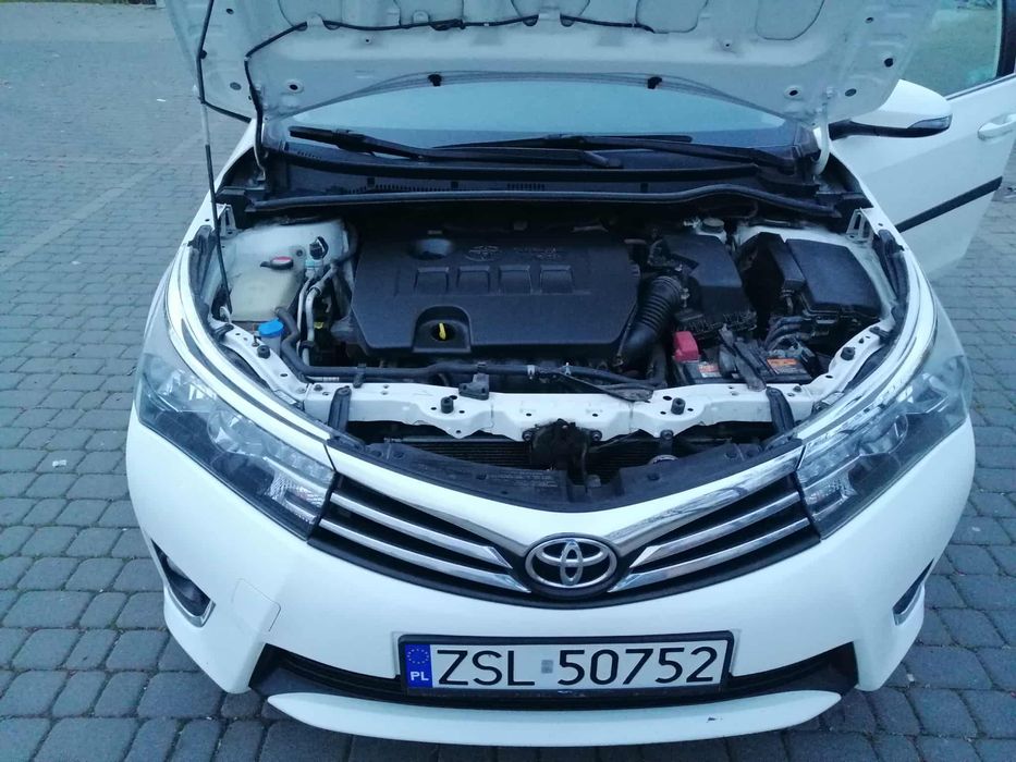 Toyota Corolla 1.6 benzyna