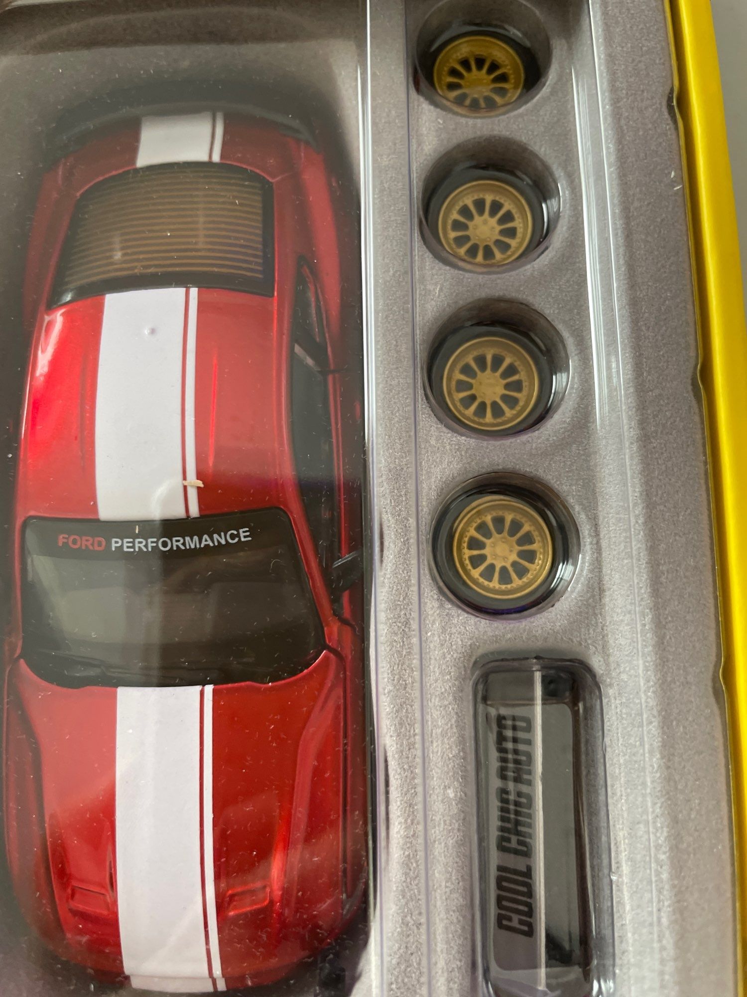 Auto tuning Ford Mustang GT 1:42