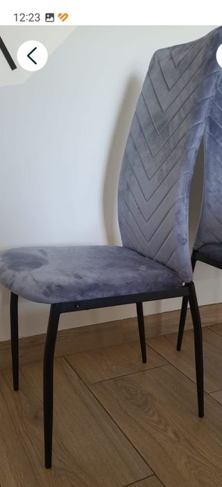 Krzesło welurowe pikowane