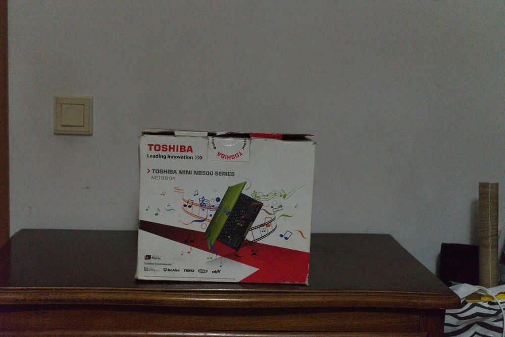 Portátil Toshiba Mini NB500 series – 10,1" / Atom / Bons Condições