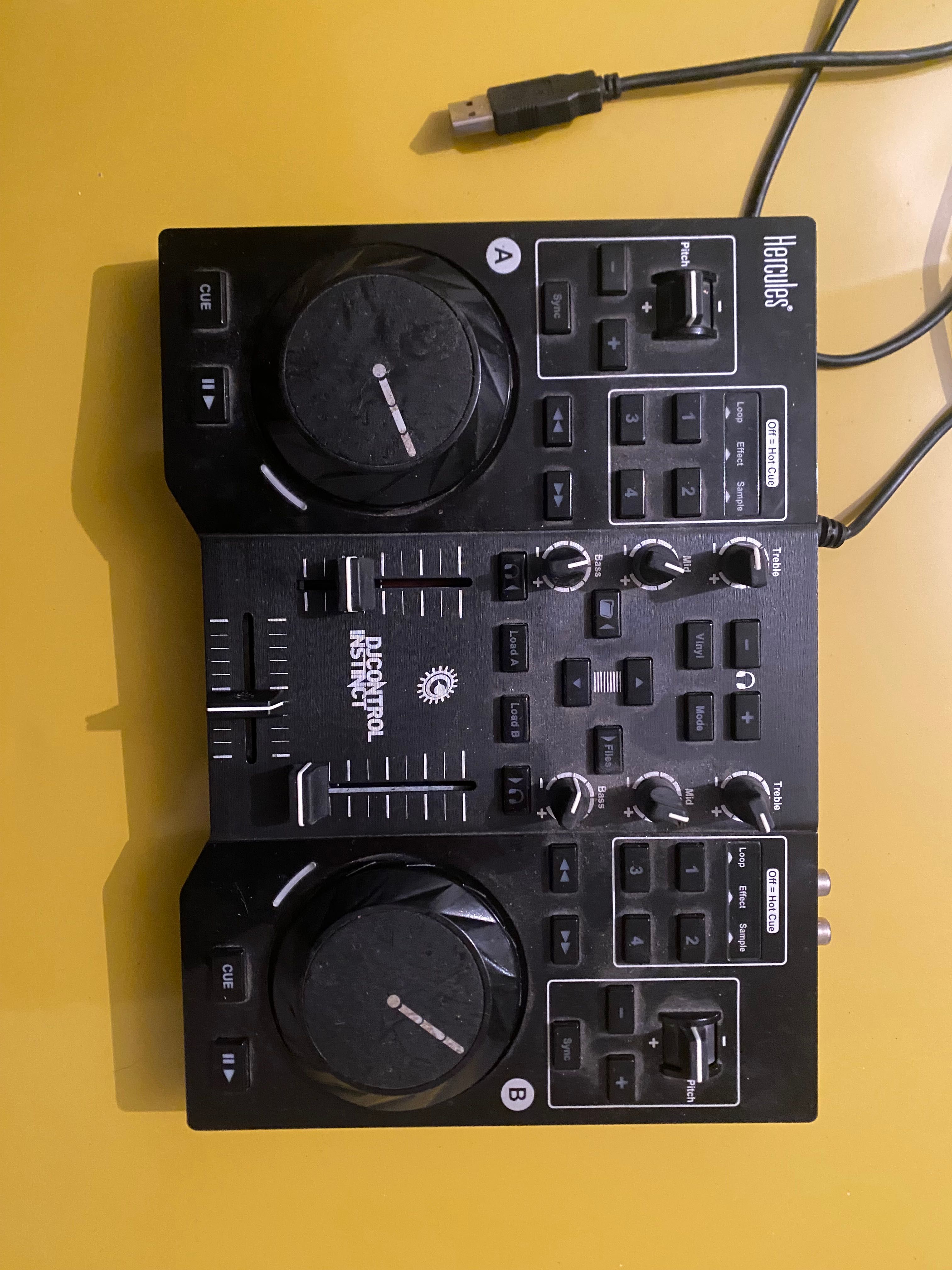 Hercules DJ control instinct
