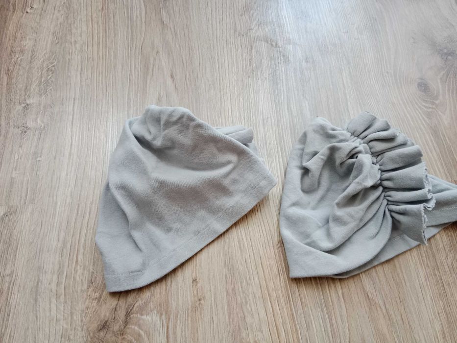 2 czapki dla dziewczynek bliźniaczki rozm 110 cm