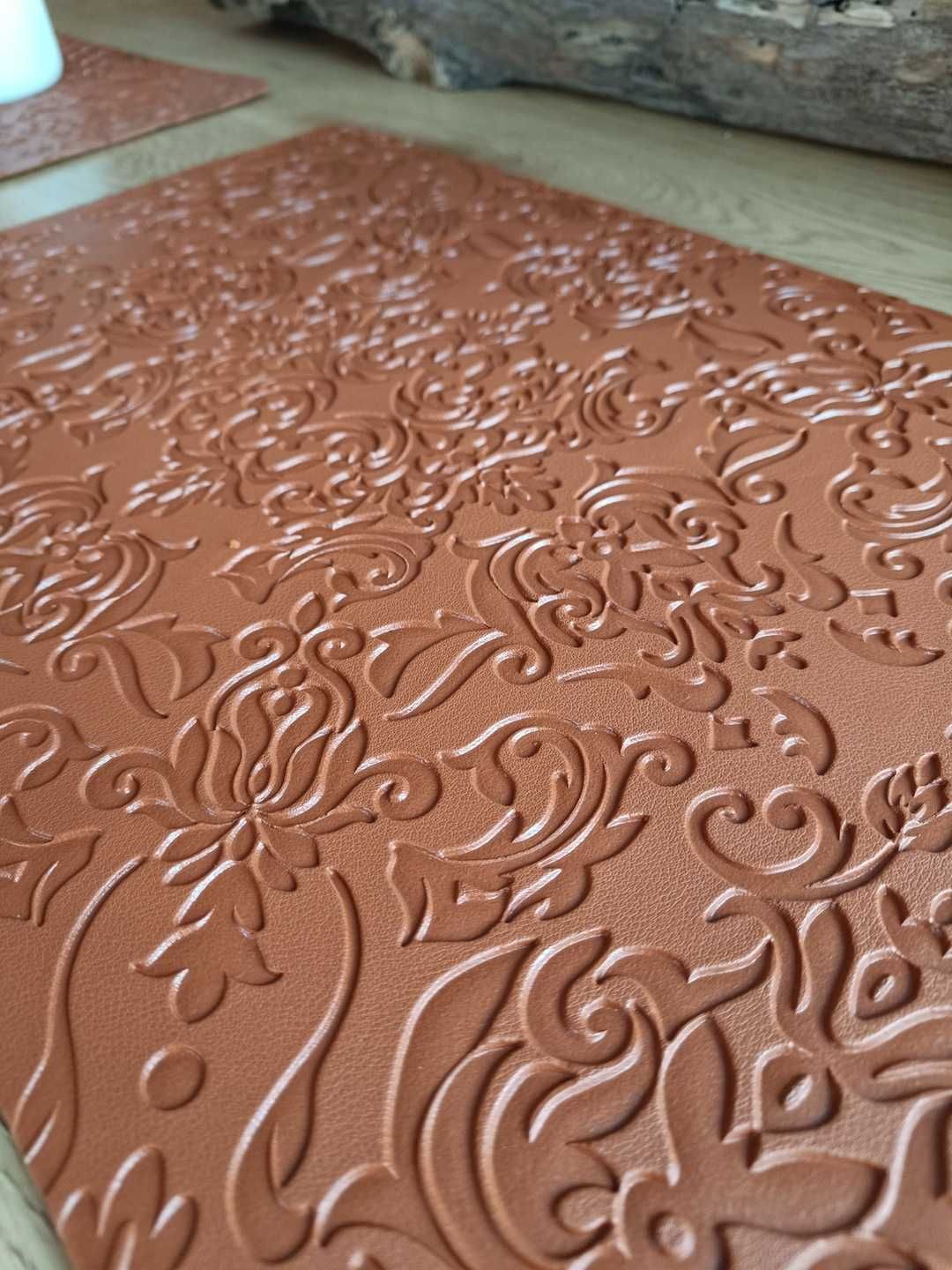 Ochronna podkładka na stół mata stołowa pod talerz 30x45cm