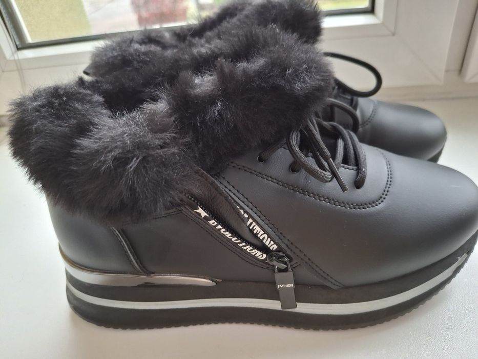 Botki, sneakersy czarne