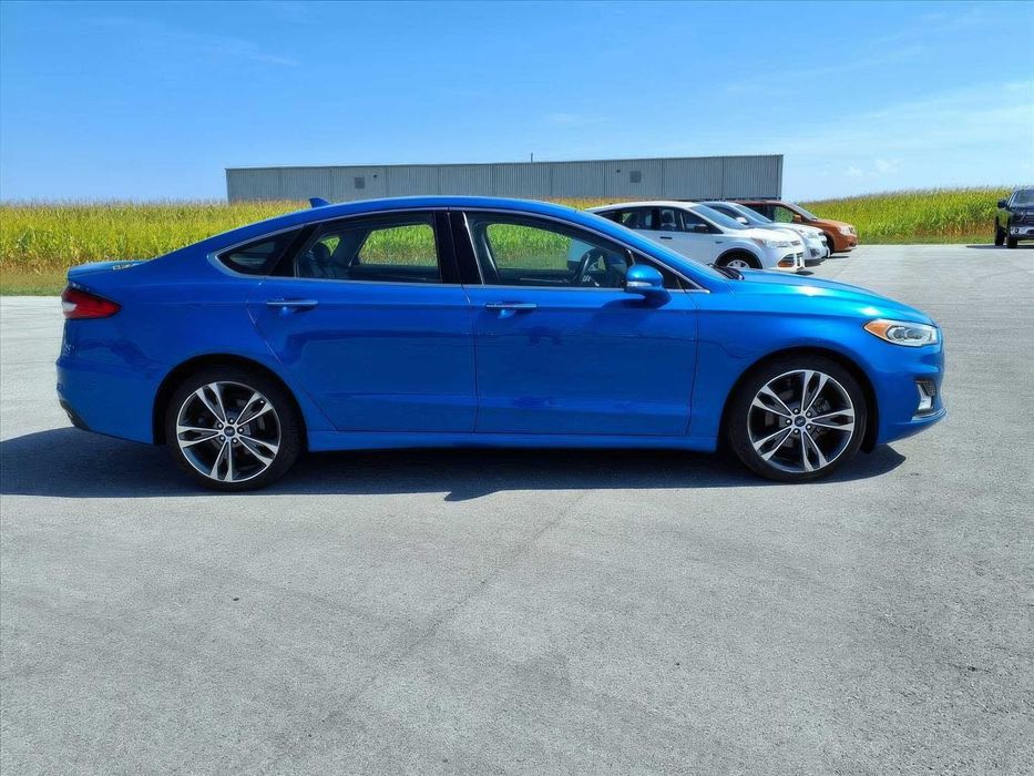 Ford Fusion Titanium      2020