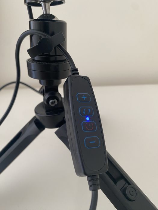 Anel de luz com tripé de mesa