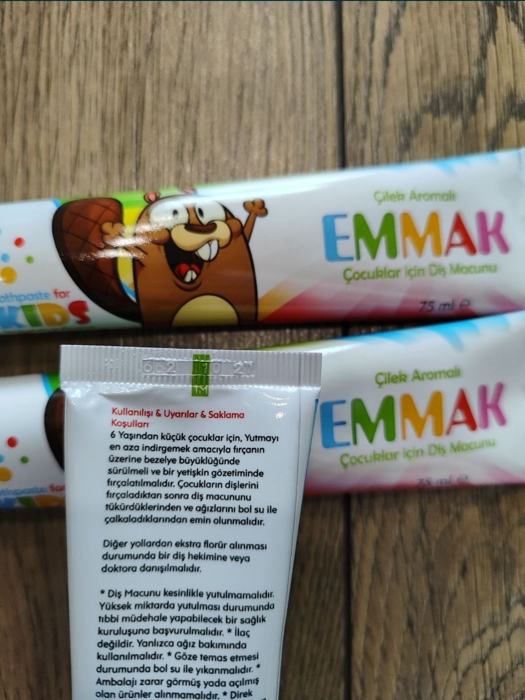 Зубна паста EMMAK дитяча 75 мл, зубні щітки